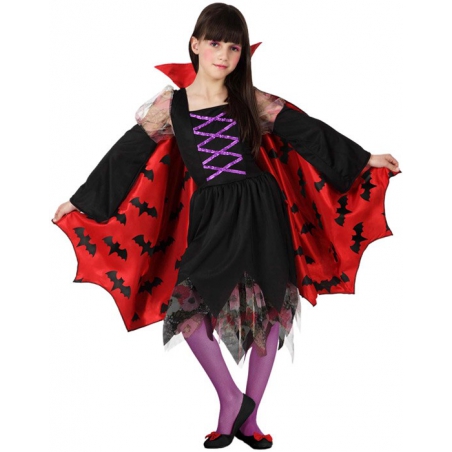 deguisement de vampire fille halloween avec robe et cape chauve-souris