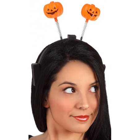 Apportez une touche festive à tous vos déguisements halloween grâce à ce serre-tête citrouille