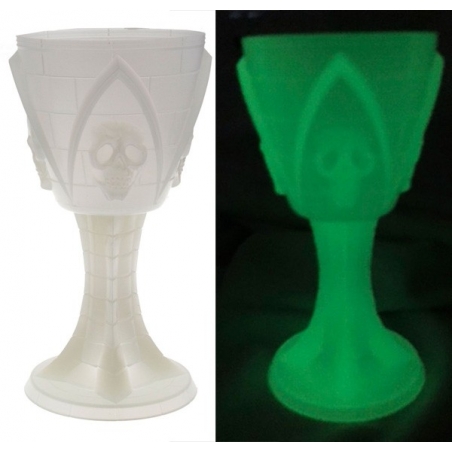 Coupe tête de mort, un verre phosphorescent idéal pour apporter une touche originale à votre décoration de table