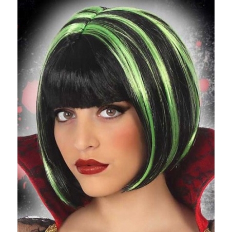 Perruque noire avec mèches vertes idéale pour compléter votre déguisement de sorcière pour Halloween