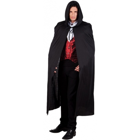 Vampires et Sorciers, longue cape noire à capuche d'environ 180 cm de long portée par un homme