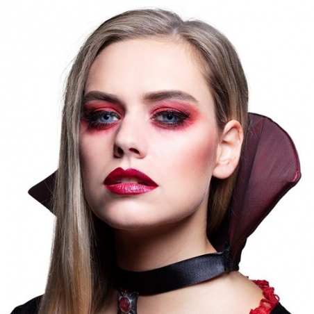 Maquillage vampire, paire de lentilles grises sans correction de la vue