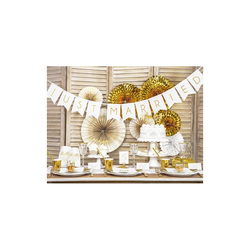 Décoration de mariage, guirlande "Just Married" fanions blancs, lettres dorées