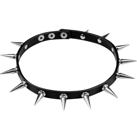 Collier à piques, adoptez un style punk rock