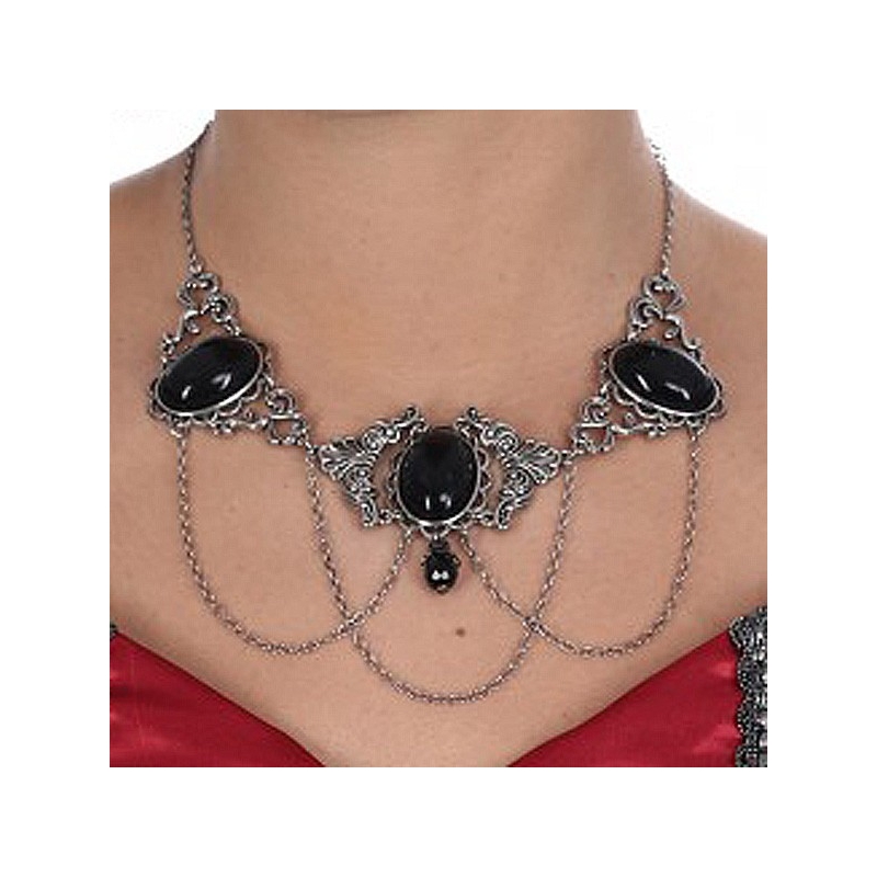Collier gothique avec pierres noires