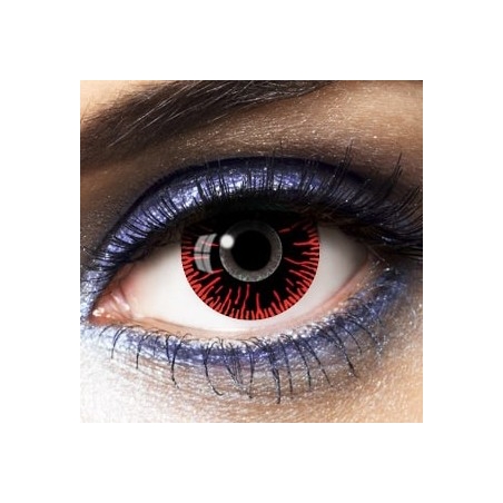 Lentilles noire et rouge idéales pour réaliser un maquillage Halloween réaliste et effrayant