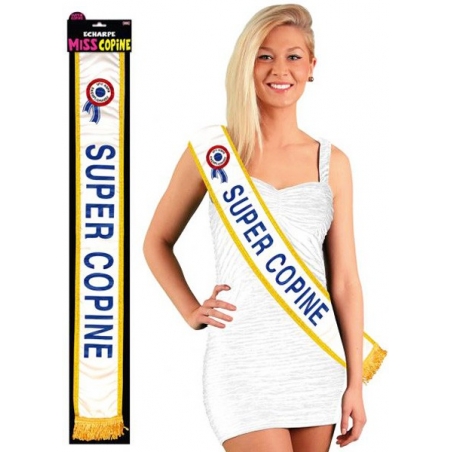 Écharpe super copine une idée de cadeau orignale à offrir à votre meilleure amie Écharpe super copine une idée de cadeau orignale à offrir à votre meilleure amie