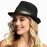 chapeau borsalino noir années 80 porté par une femme chapeau borsalino noir années 80 porté par une femme
