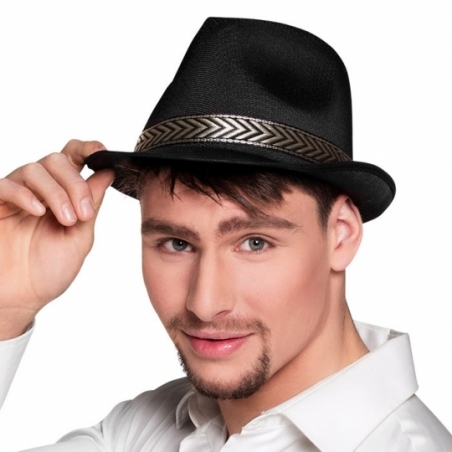 chapeau borsalino noir porté par un homme