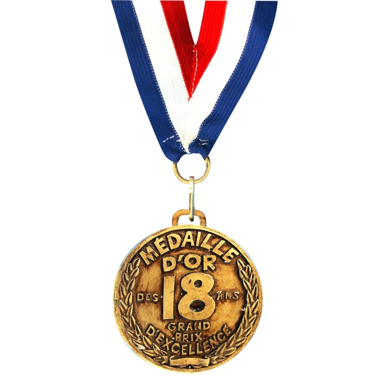Médaille d'or 18 ans, un cadeau rigolo pour fêter ses 18 ans avec humour