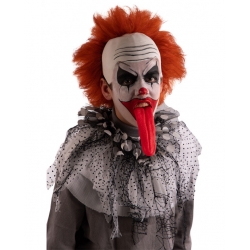 Longue langue idéale pour réaliser un maquillage terrifiant pour halloween