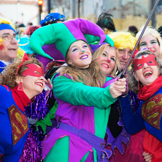 Déguisement pour femme : carnaval, halloween, super heroes